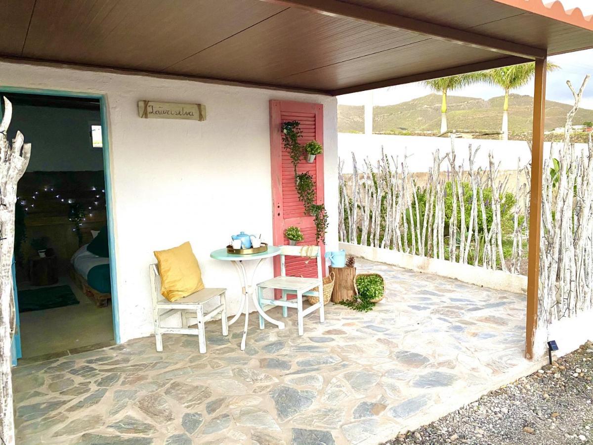 Nashira Hot Tub Piscina Y Jardin Villa Buzanada Exterior photo